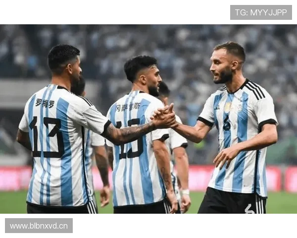 恩佐 vs 赖斯：防守覆盖与职责差异解析