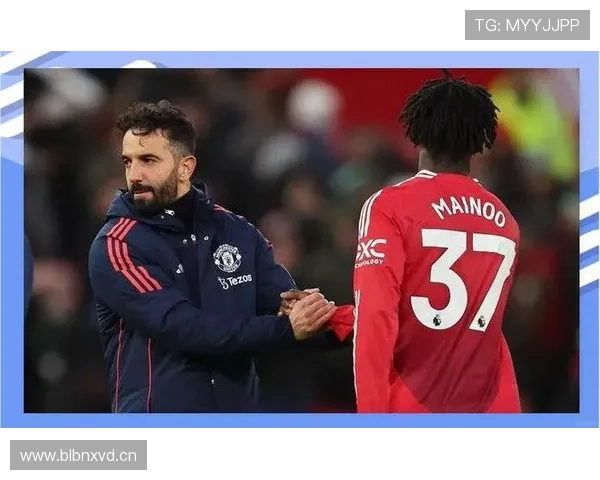 曼联转会策略失误：转会情况及对球队结构影响逐步反映，稳定性面临考验