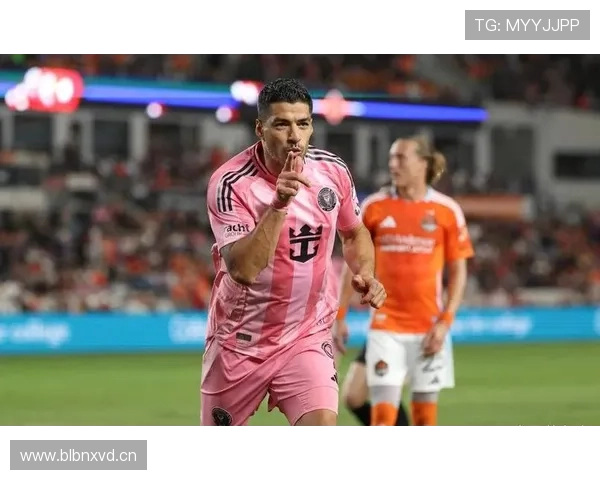 苏亚雷斯如何重塑现代中锋全能模板 苏亚雷斯如何重塑现代中锋全能模板